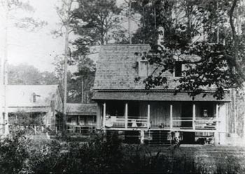 friendfield-slave-cabin.jpg